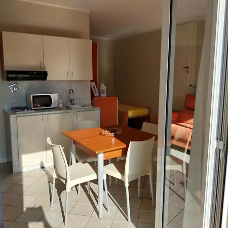 Lejlighed Monolocale 3 Con Terrazzo Vista Mare