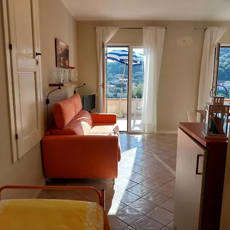 Monolocale 3 Con Terrazzo Vista Mare Appartement