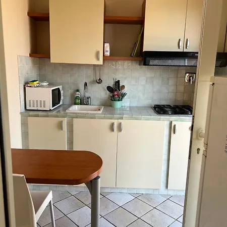 Monolocale 3 Con Terrazzo Vista Mare アパート